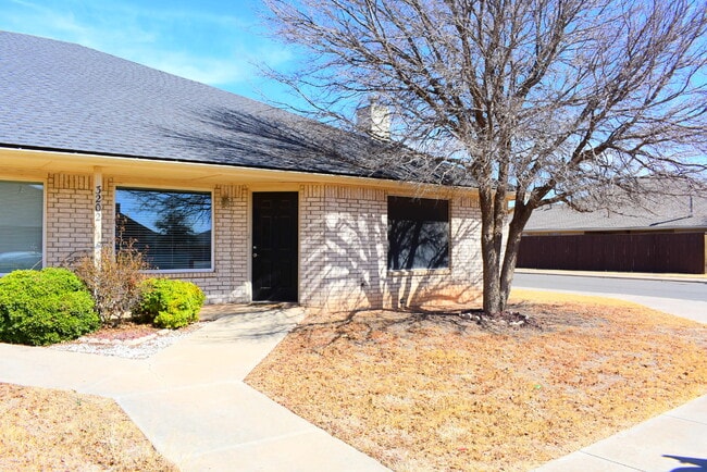 Beautiful duplex in Cooper School District! - Beautiful duplex in Cooper School District! Apartment Unit A