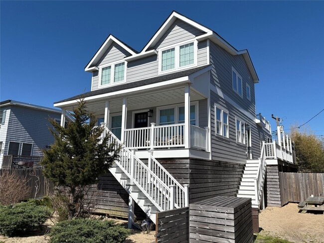 Building Photo - 448 Dehnhoff Walk