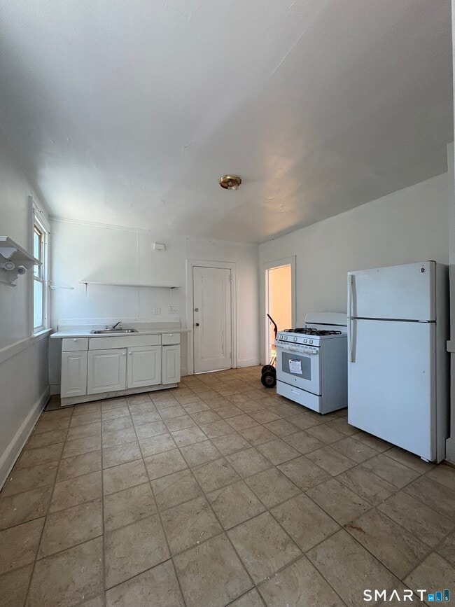 786 Elm St Unit 1