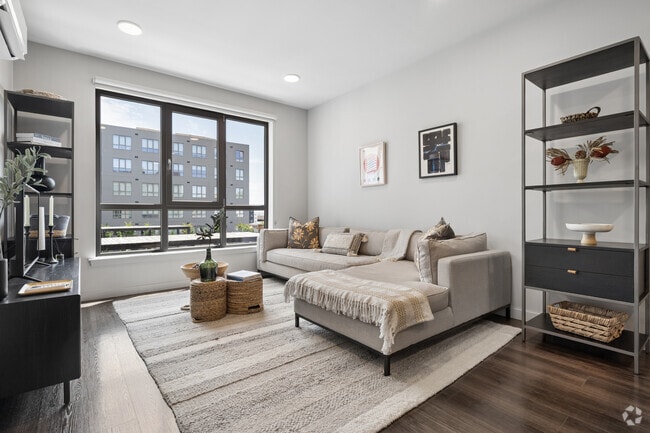 1BR, 1BA - 715SF - Living Room