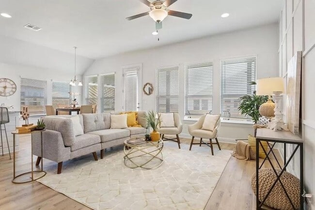 Photo - 20925 Akbash Ln