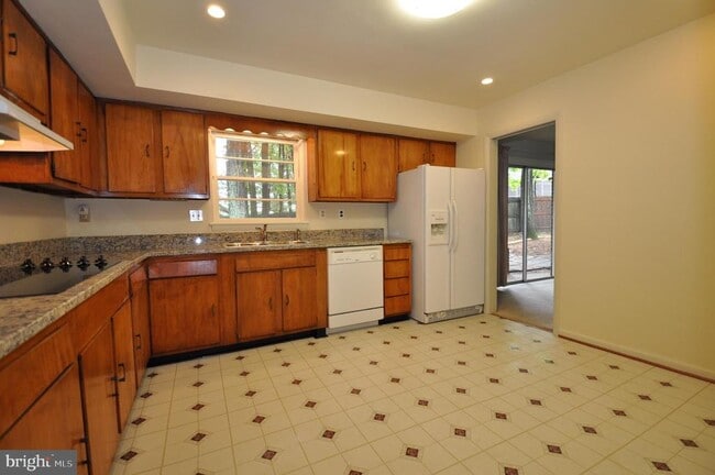 Photo - 4629 Hillbrook Dr