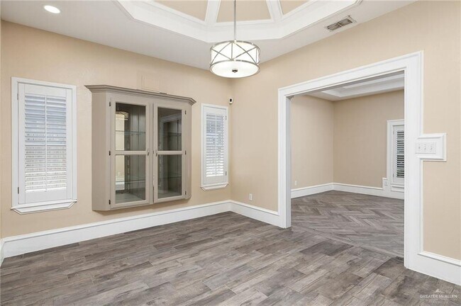 Photo - 19 Wisteria Ave