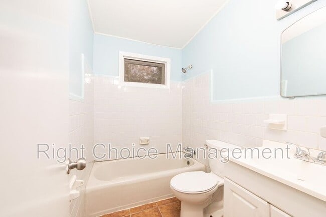 Photo - 5847 Forrest Rd