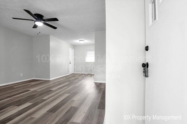 Photo - 1285 Evergreen Rd