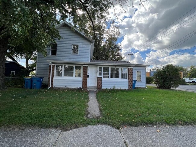 Photo - 415 E Broadway St Unidad 415 E. Broadway