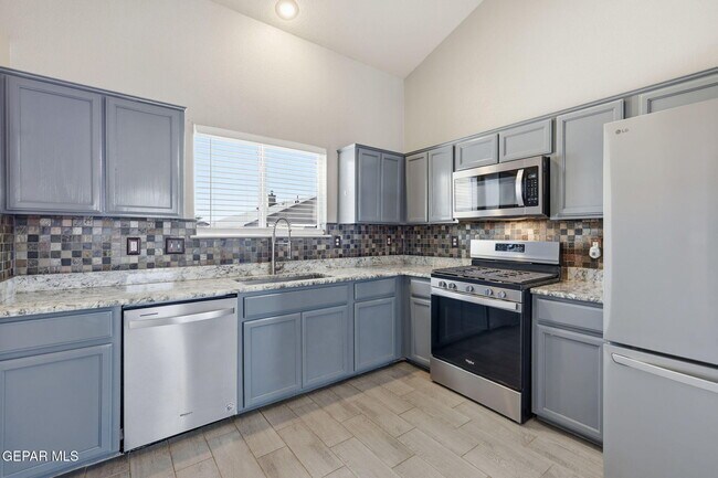 Photo - 2913 Pino Blanco Pl