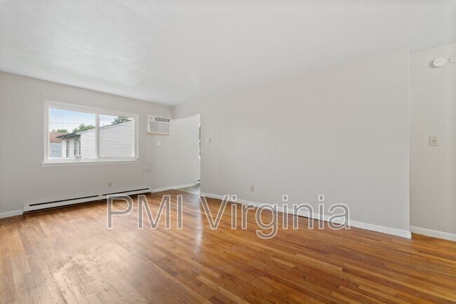 Photo - 2412 Courtney Ave Unidad 2