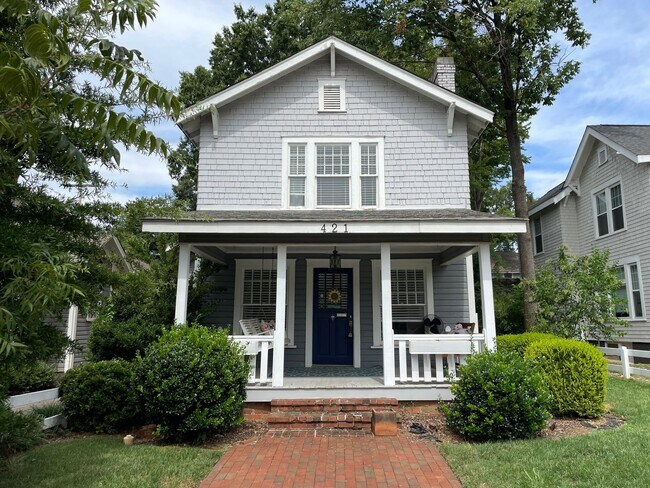 T.R. Lawing Property in the Elizabeth Neig... - T.R. Lawing Property in the Elizabeth Neig... House