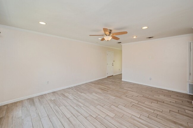 Photo - Charming Navarre Home on Nearly Half an Acre