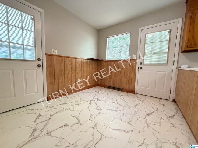 Photo - 444 Harden Rd