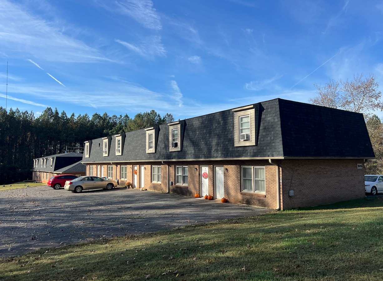 Southfork Apartments - Southfork Apartments