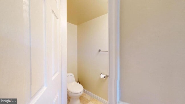 Photo - 615 16th St NE