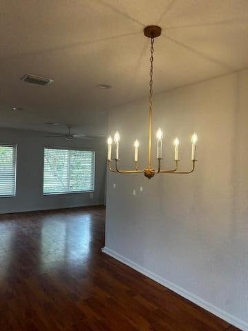 Photo - 631 Linnet Cir