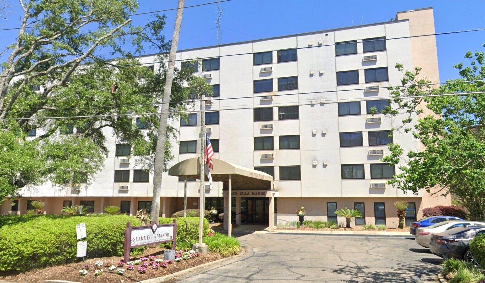 Photo - 1433 N Adams St