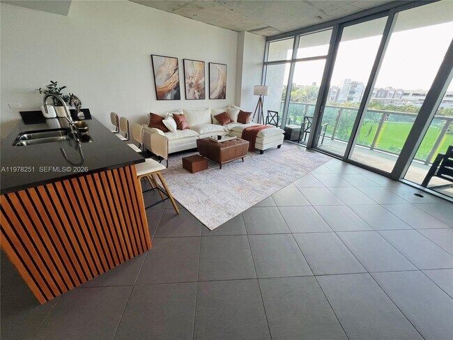 Photo - 3301 NE 1st Ave Unidad M0405