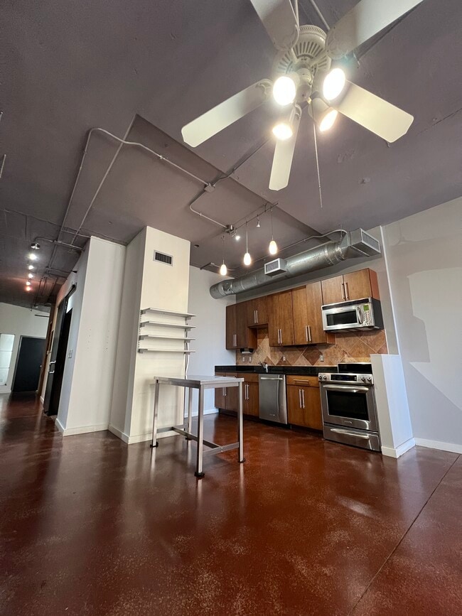 Building Photo - 1122 Jackson St Unit 720 Rental