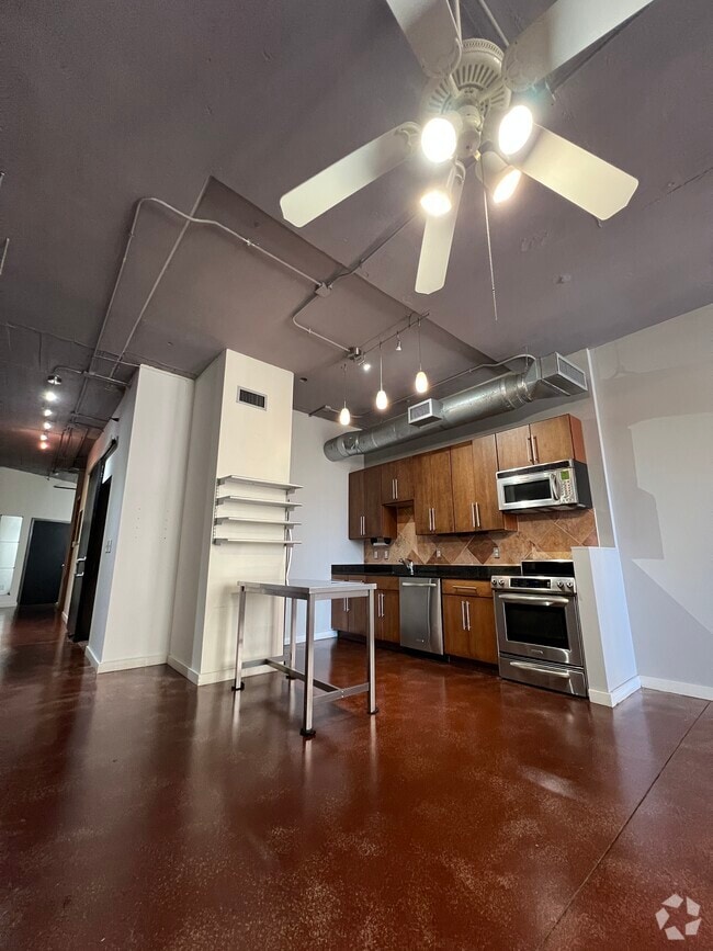 Building Photo - 1122 Jackson St Unit 720 Rental