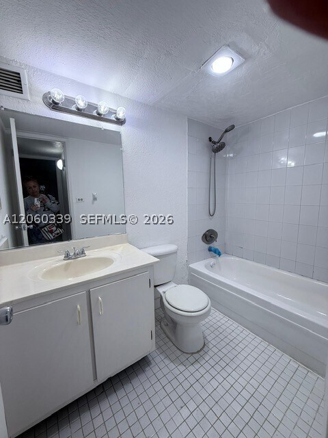4550 NW 9th St Unit 812E