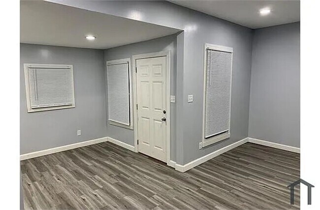 Photo - Price Reduced - $1090/month!! 2 bedroom 1 ...