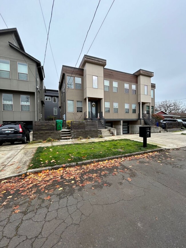 Photo - Gorgeous, Newer Construction Studio in Highly Desired University Park Neighborhood