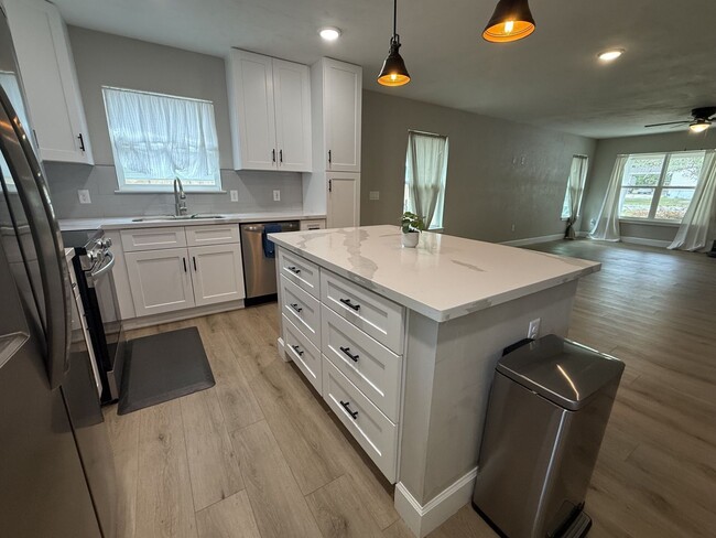 Photo - 3 Bedroom 2 Bath In Alachua