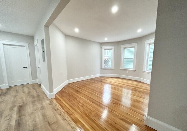 Photo - 19 Sudan St Unit 2