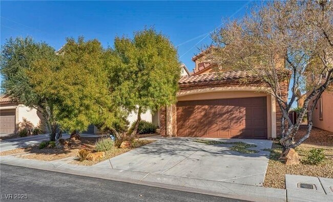 Building Photo - 9764 Bedstraw St