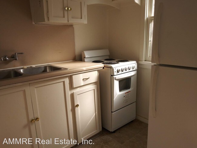 Photo - 2 br, 1 bath House - 4700 Marble Ave NE