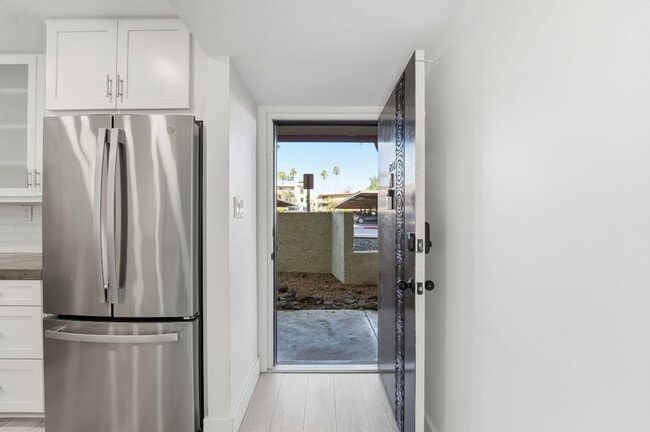 Photo - Beautiful 2-bedroom, 2-bathroom home nestled in the vibrant heart of Scottsdale