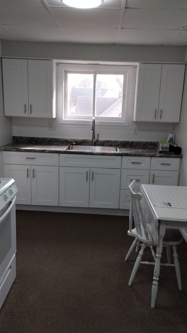 Photo - Quaint Space in TC!