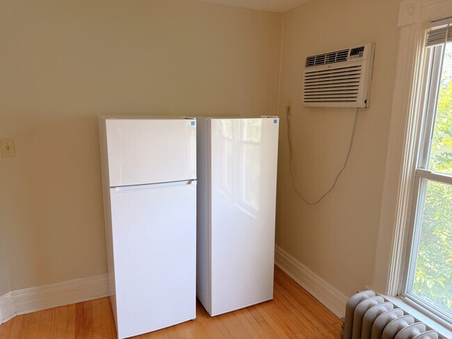 Photo - 238 Scott Ave