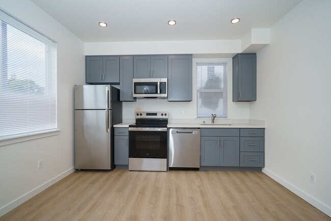 Building Photo - 4343 S Alder St Unit 101