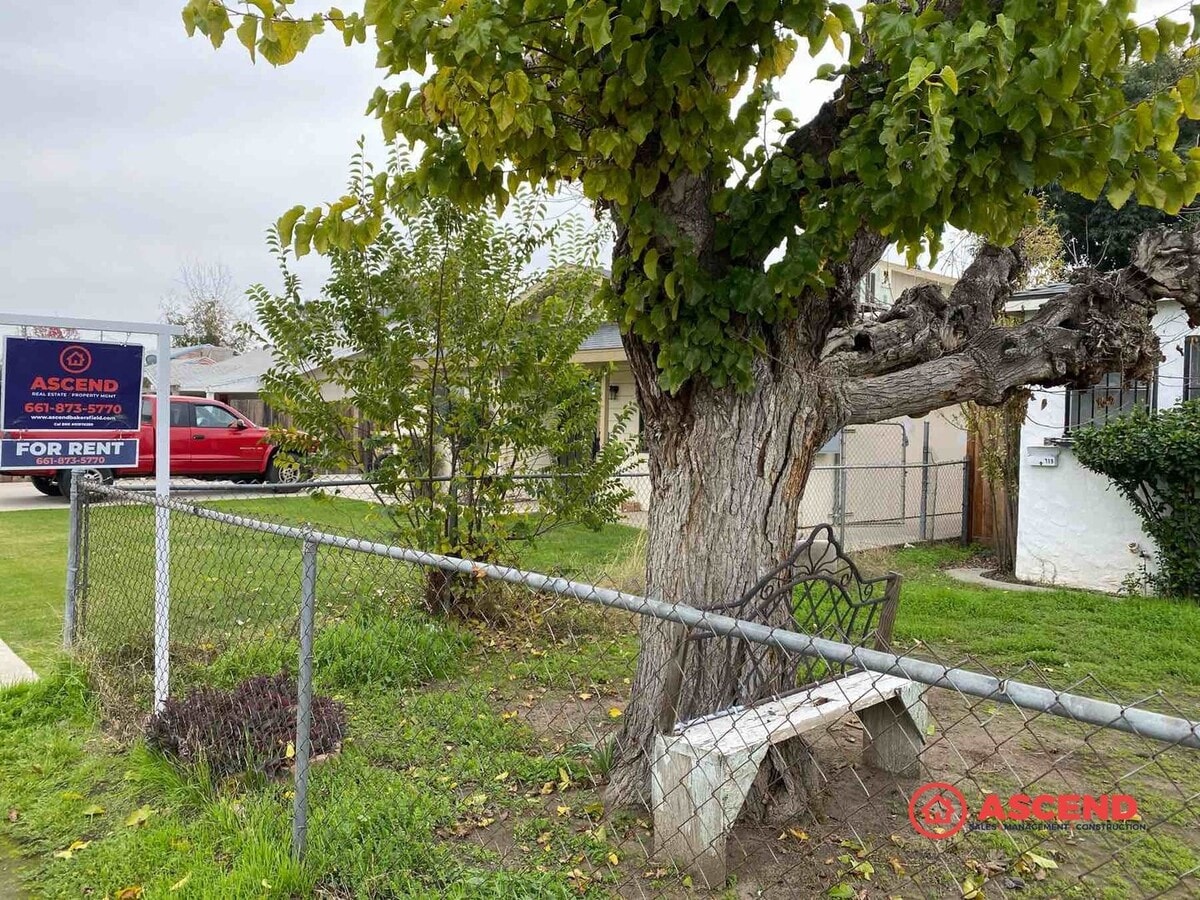 Photo - 717 30th St Unidad 719 30th St