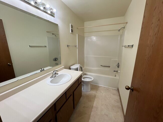 Photo - Londonderry Lofts