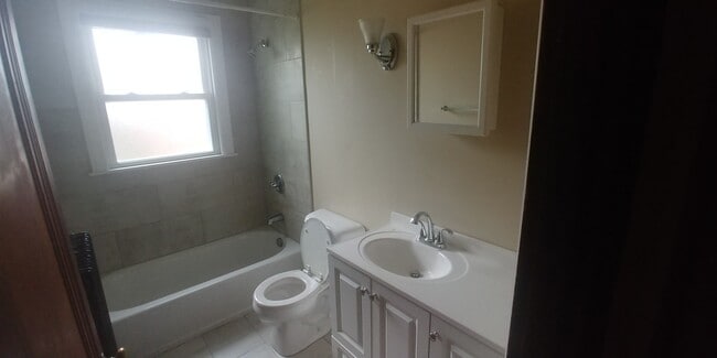 Photo - 2941 Montana Ave Unit Apt 4