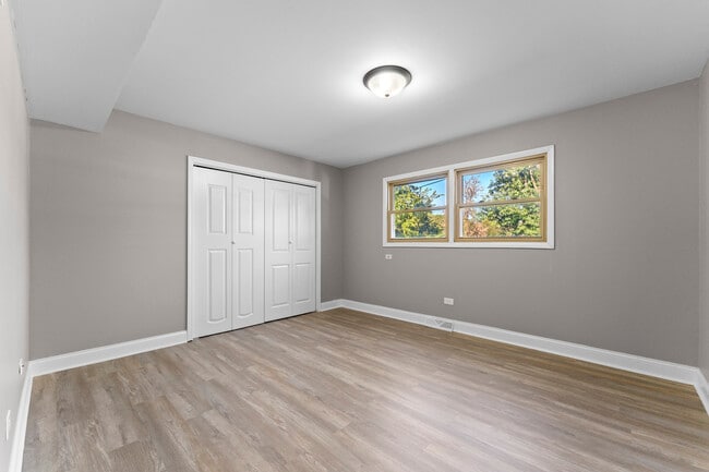 Photo - 760 E North Broadway St Unit 1