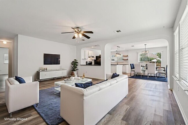 Photo - 209 Cottontail Dr