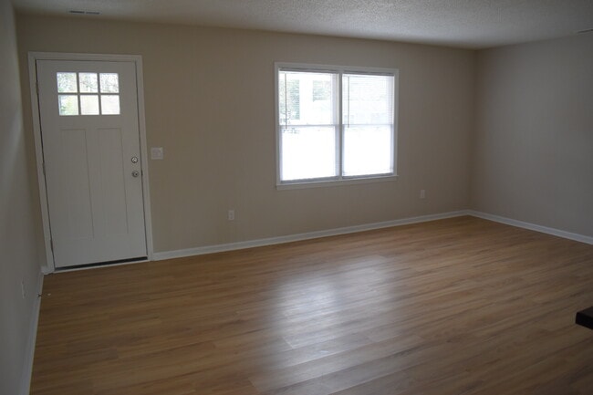 Photo - 4839 Berkley Dr