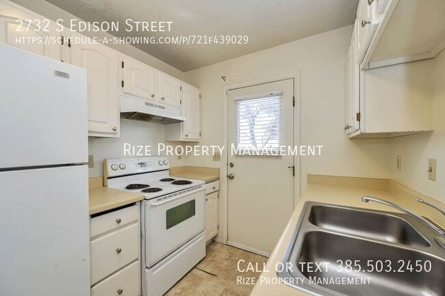 Photo - 2732 S Edison St
