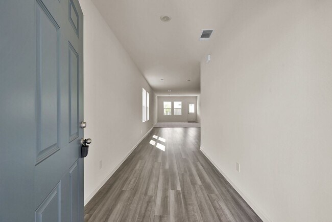 Photo - For Lease | 5 Bed, 4 Bath | 2,784 Sq Ft | Chapel Run Community |