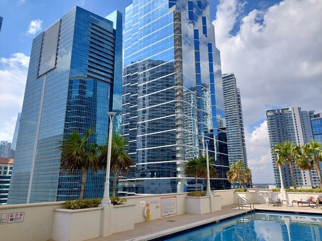 Photo - 1200 Brickell Bay Dr Unit 1918