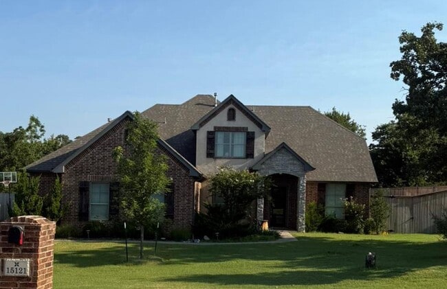 Building Photo - Spacious Country Retreat in Choctaw – Mode... Rental