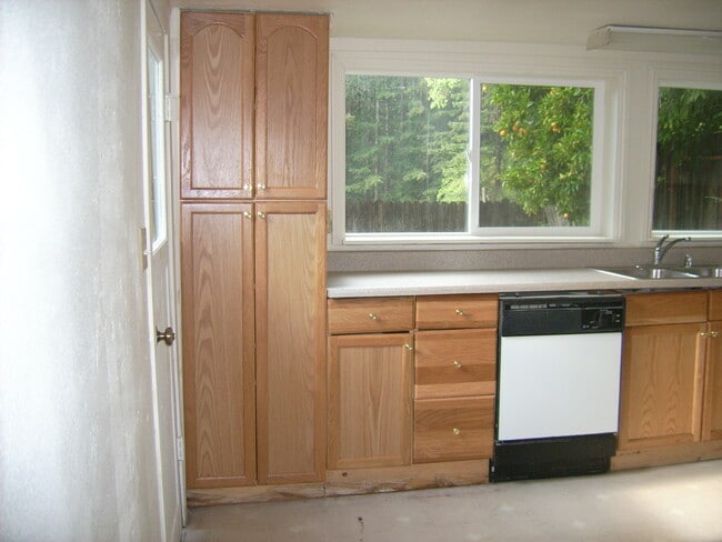 Photo - 10600 West Dr