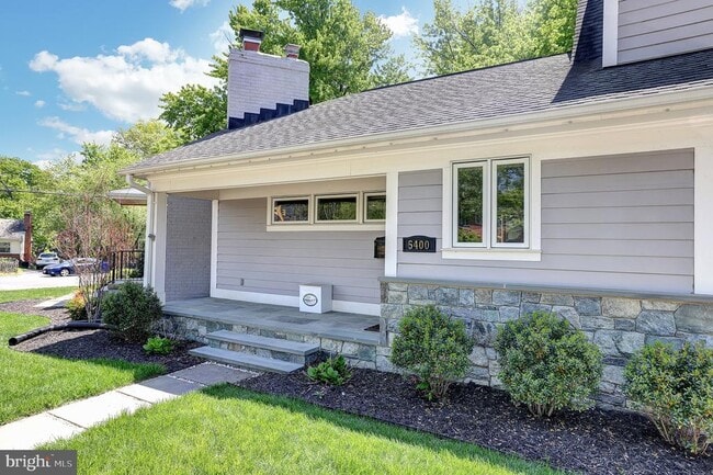 Building Photo - 5400 Williamsburg Blvd