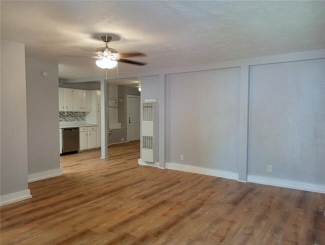 Photo - Fully Remodeled 1 bath Washer /Dryer