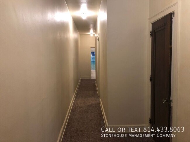 Photo - 360 W 7th St Unit 3