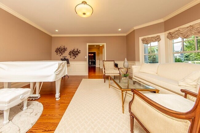 Photo - 11 Victory Garden Way