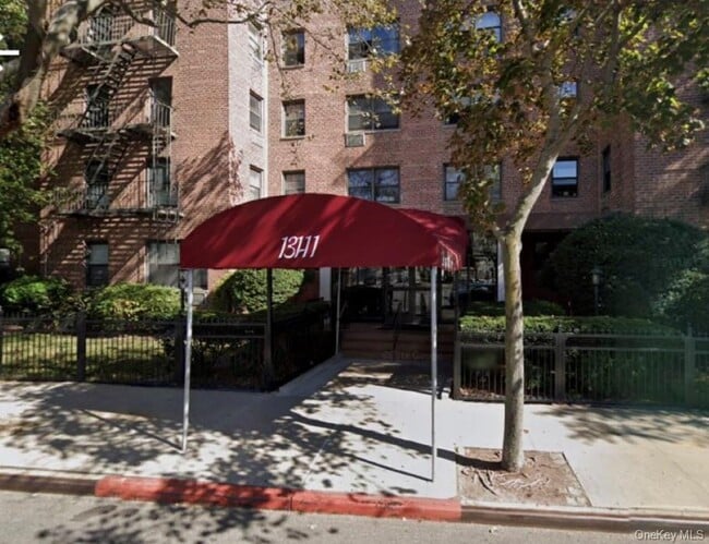 131-11 Kew Gardens Rd Unit 1O