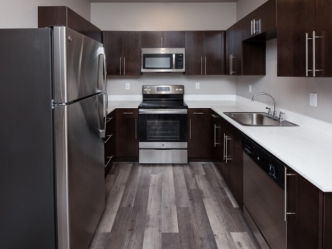 Photo - Riverview Trail Apartments